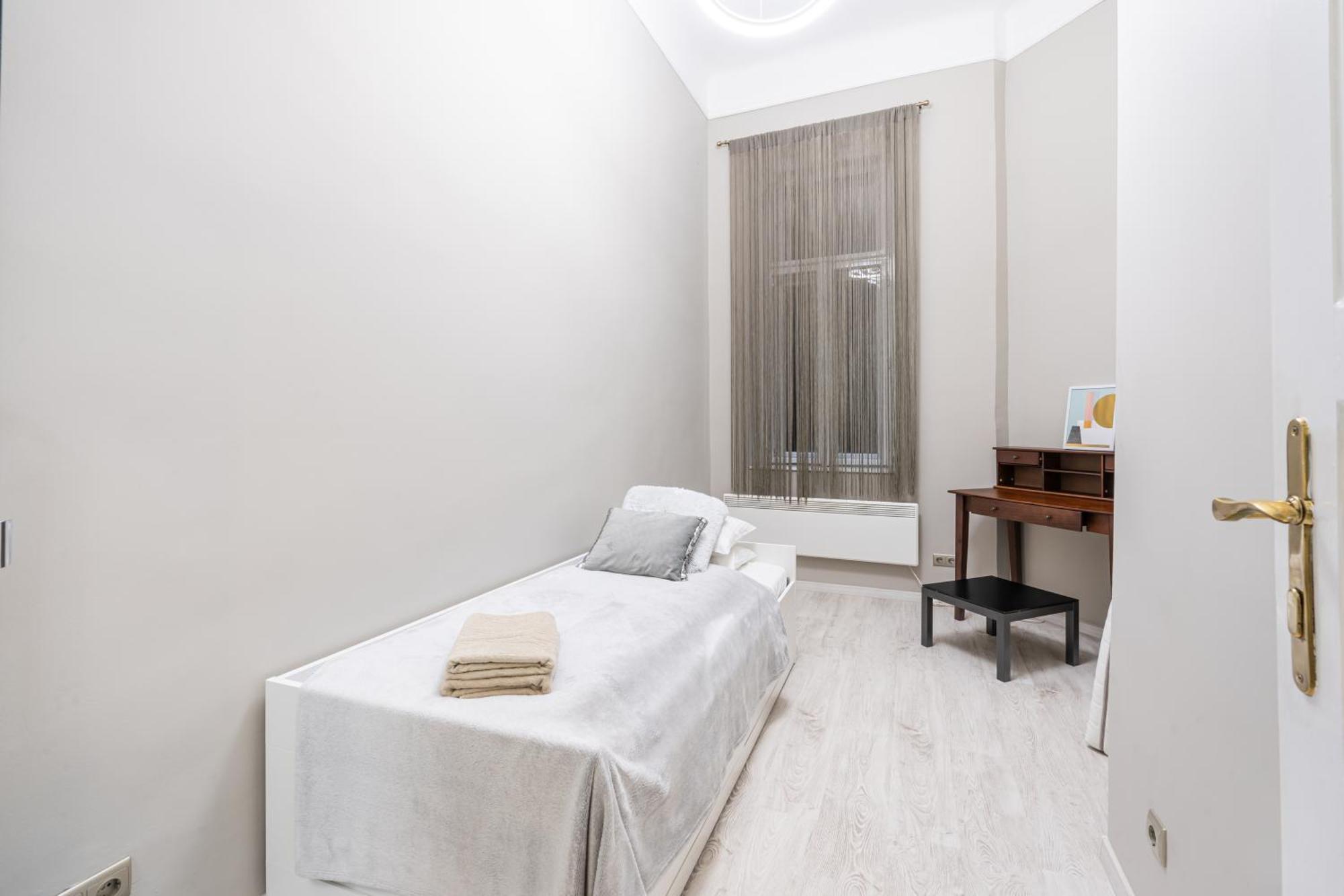 Sea Holly Apartment - With Perfect Location 2 Separate Bdrms Budapest Exterior photo