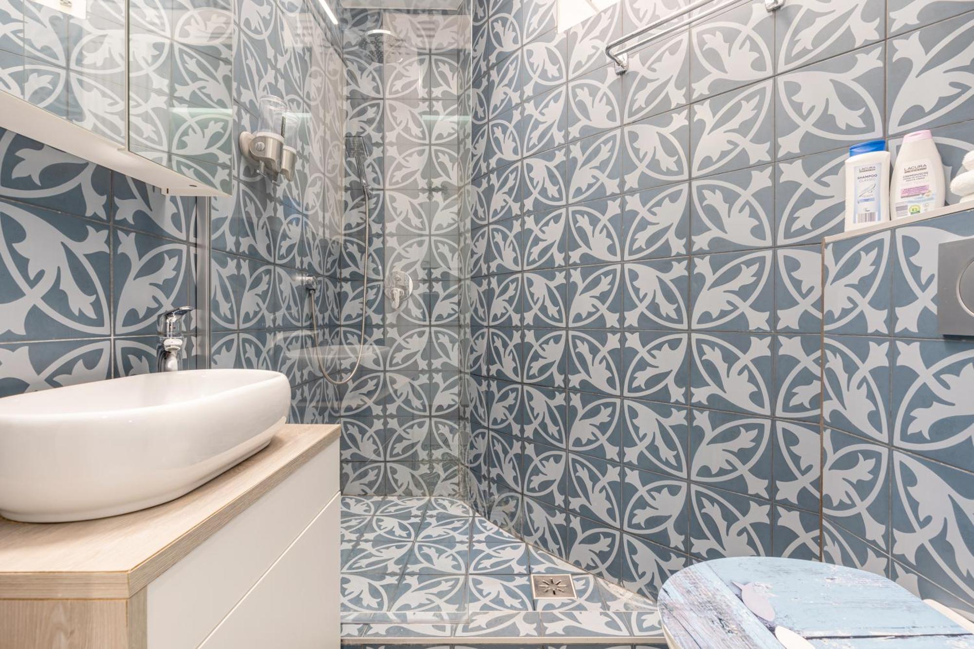 Sea Holly Apartment - With Perfect Location 2 Separate Bdrms Budapest Exterior photo